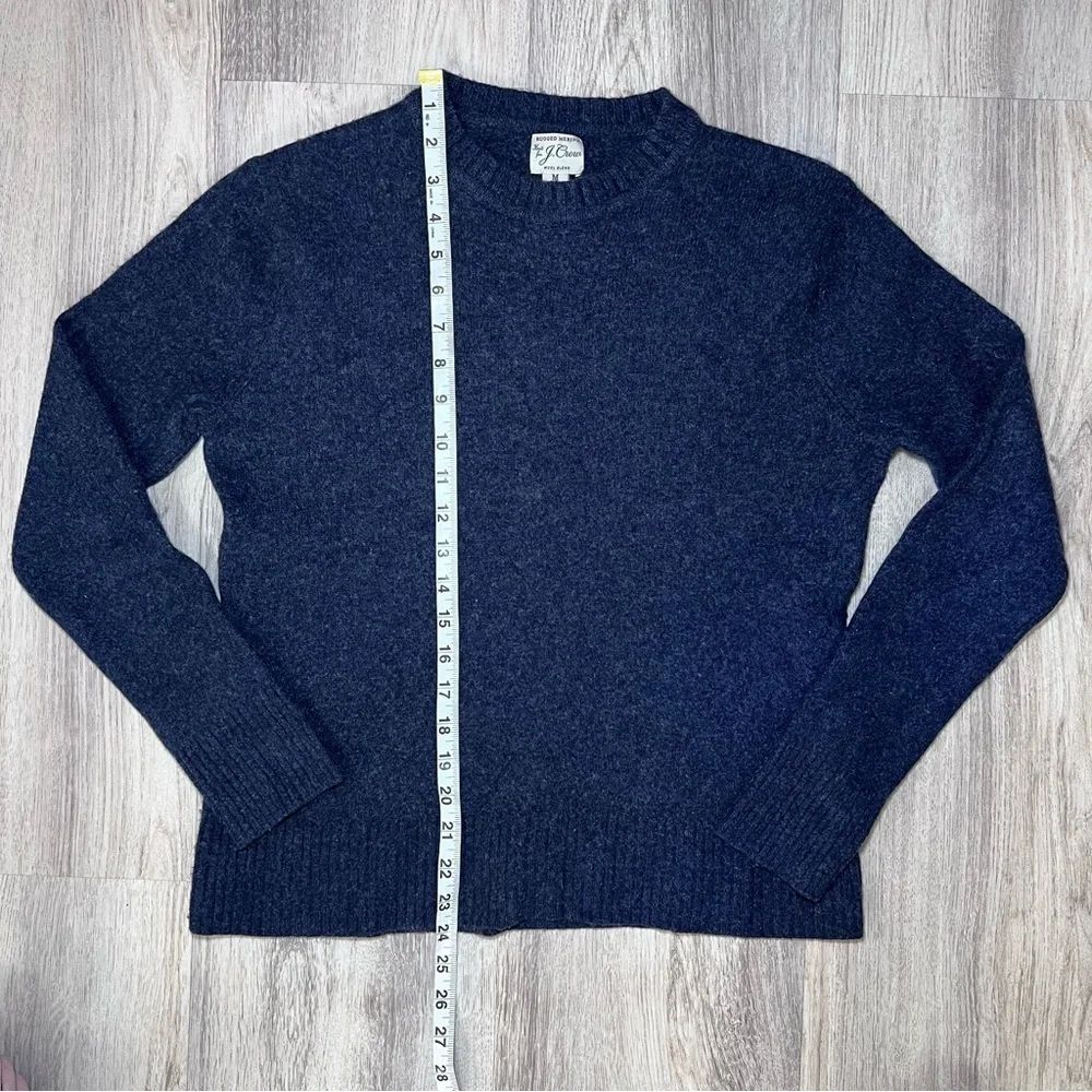 J.Crew Women’s Blue Sweater‎ Size Medium